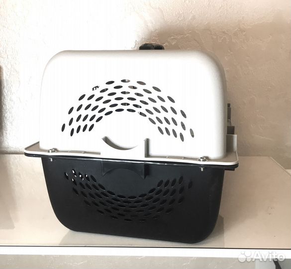 Переноска для котов/ собак 46х28х31см новая