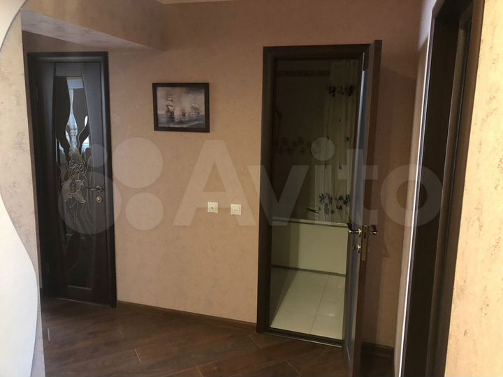 2-к. квартира, 80 м², 3/5 эт.