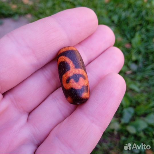 Старая Бусина Дзи 