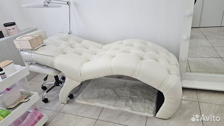 Кушетка для наращивания ресниц