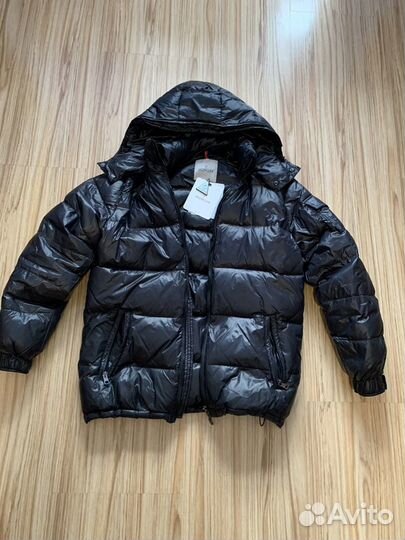 Пуховик Moncler Maya Hooded Puffer Shiny, черный