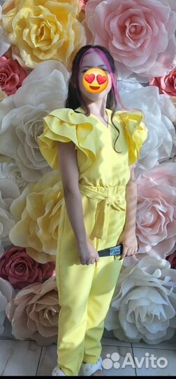 Комбинезон нарядный 140