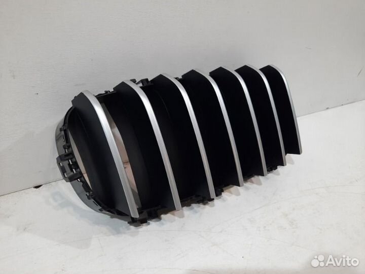 Решетка радиатора передняя правая Bmw X6 F16