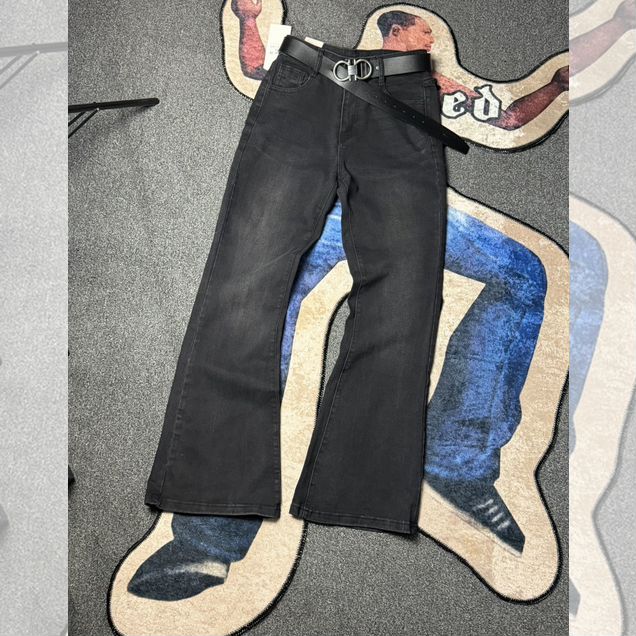 Джинсы клеш zara flared type jeans