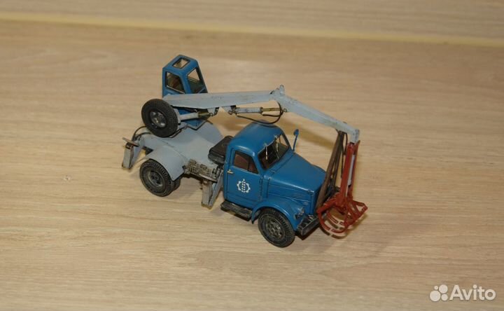 Погрузчик П6А UMI