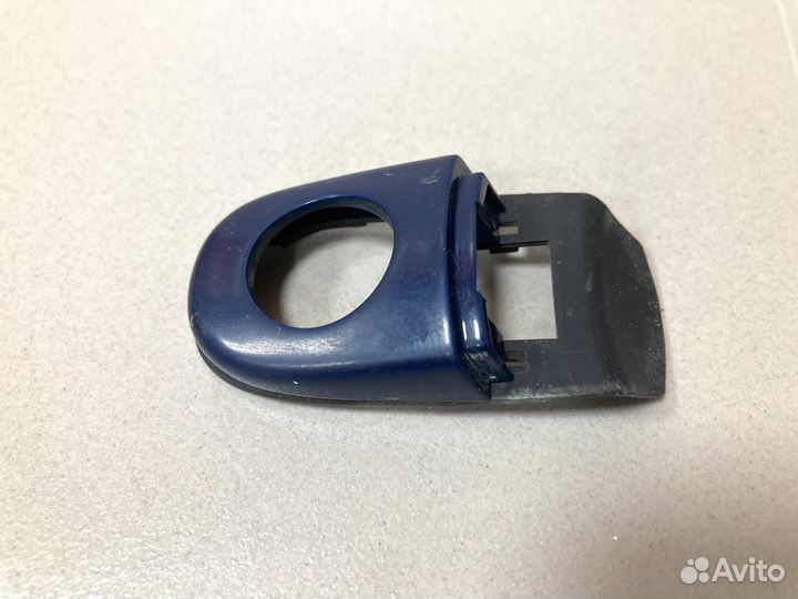 Заглушка ручки передней левой Skoda Fabia 2010-15