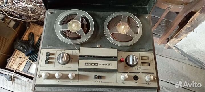 Катушечный магнитофон