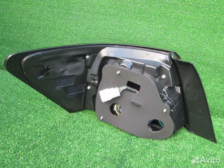 Стоп правый Toyota Premio ZRT260