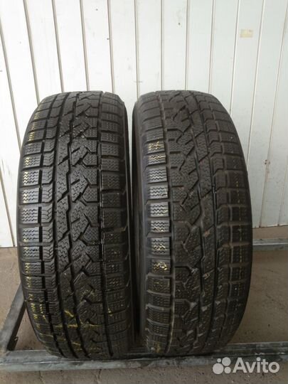 Kumho I'Zen RV Asymmetric 235/65 R17