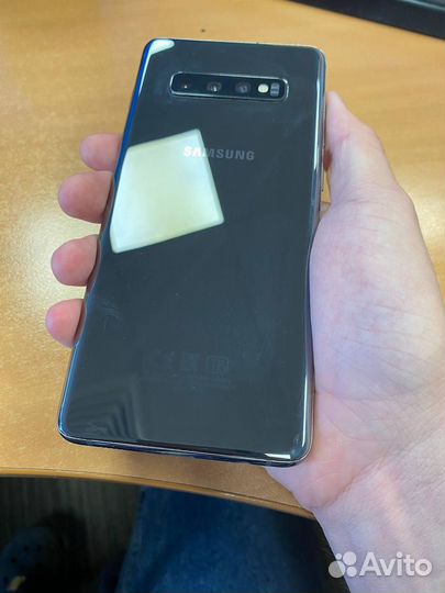 Samsung Galaxy S10+, 8/128 ГБ