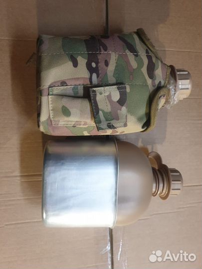 Фляжка с котеоком и чехлом 950мл