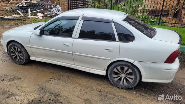 Opel Vectra 1.6 МТ, 2001, 370 000 км