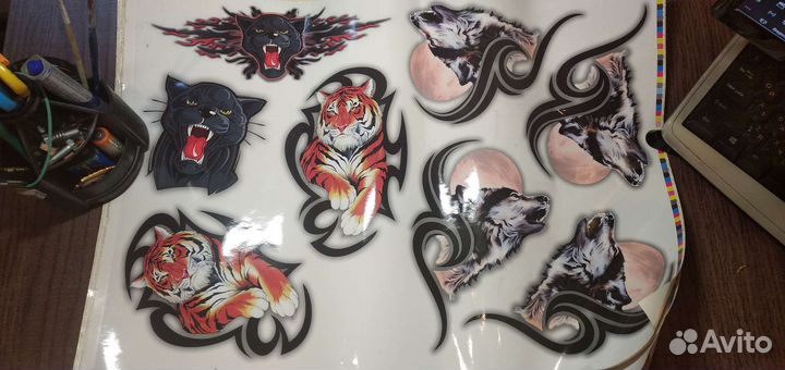 Наклейки автомобильные