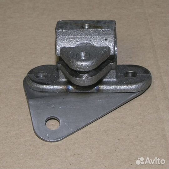 Держатель зеркала заднего вида урал левый (кронште