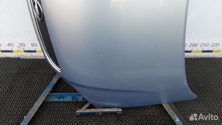 Капот на Opel Zafira A