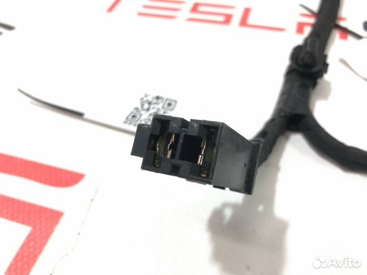 Разъем (фишка) проводки Tesla Model X рест. 2022