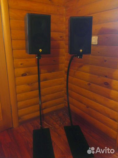 Стойки для акустики