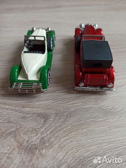 Коллекционные модельки автомобилей 1:43