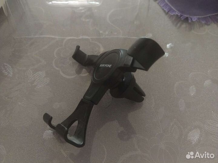 Держатель телефона в автомобиль