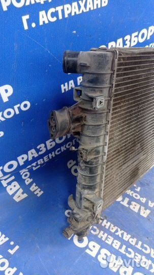 Основной радиатор Opel Astra H хэтчбек Z16XER 2009