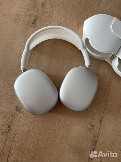 Наушники AirPods max