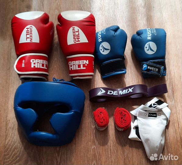 Боксерские перчатки 10 oz