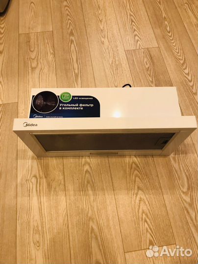 Кухонная вытяжка встраиваемая 60