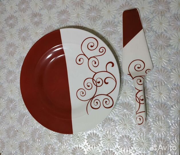 Блюдо для торта с лопаткой