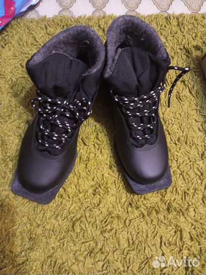 Лыжные ботинки 39 размер