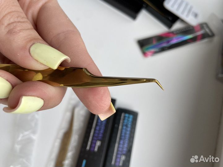 Пинцет для ресниц