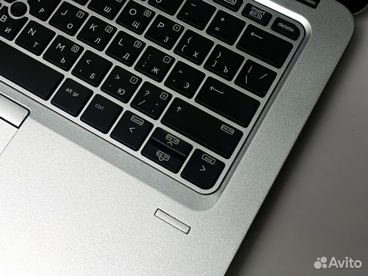 HP EliteBook 820 G3 i5-6300U с SSD и гарантия