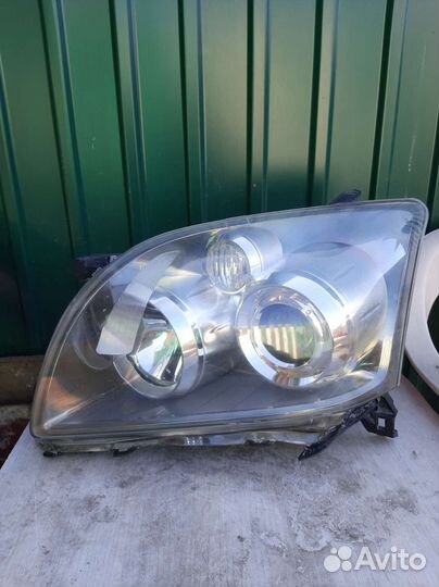 Фара передняя левая