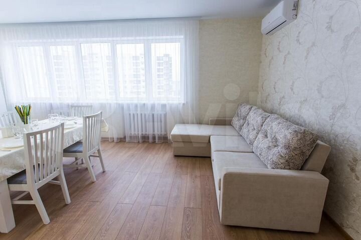 2-к. квартира, 65 м², 10/12 эт.