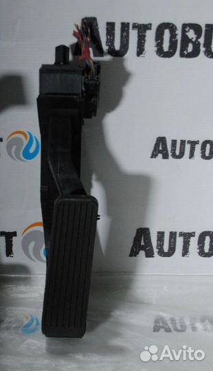 Педаль газа Mercedes Cls W219 M113.967 E5.0 2005