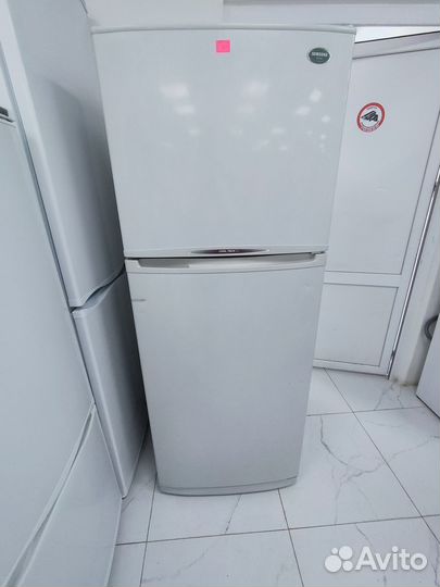 Широкий холодильник Samsung No Frost