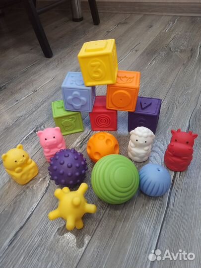 Развивающие игрушки для малышей