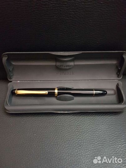 Ручки перьевые и шариковые