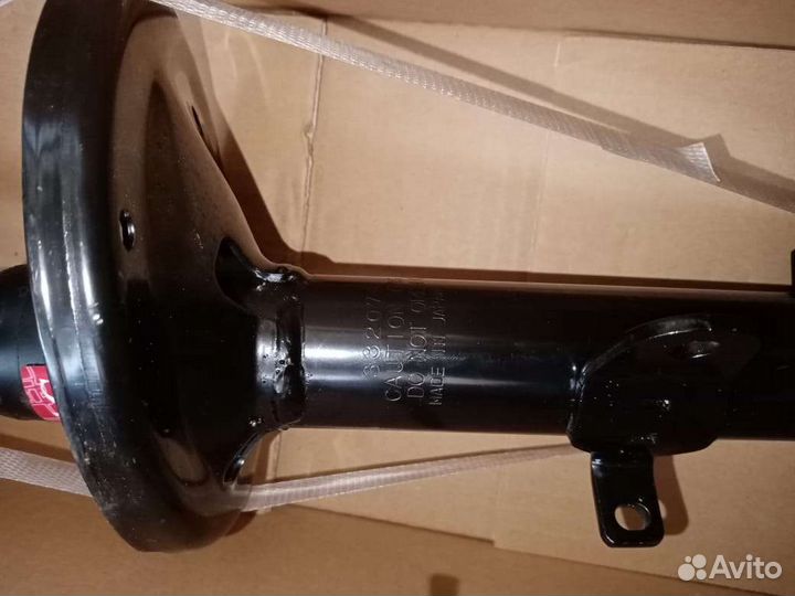 Стойка амортизатора