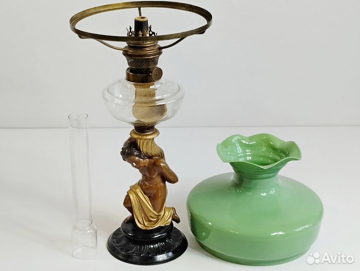 Настольная лампа старинная антикварная керосиновая