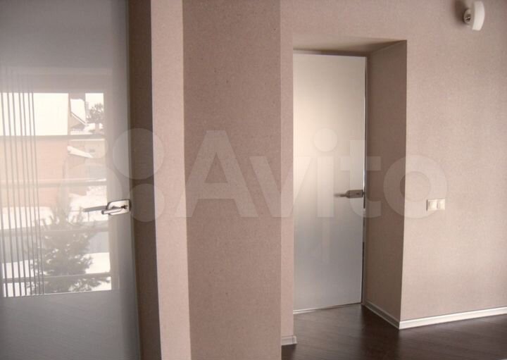 Коттедж 420 м² на участке 20 сот.