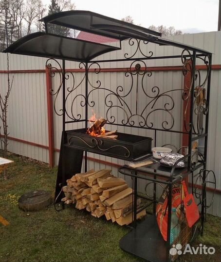 Кованый мангал с печью
