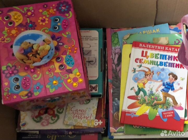 Коробка-книги,журналы,игрушки