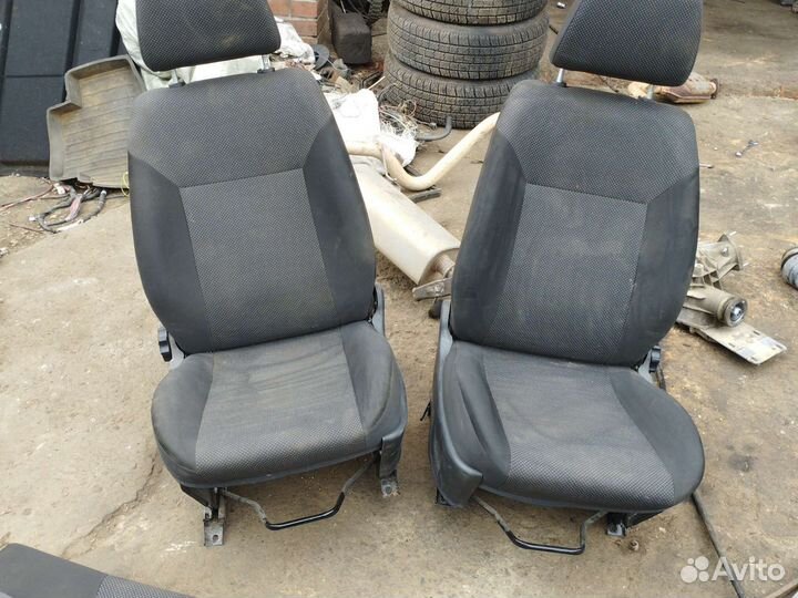 Передние сидения на ниву chevrolet
