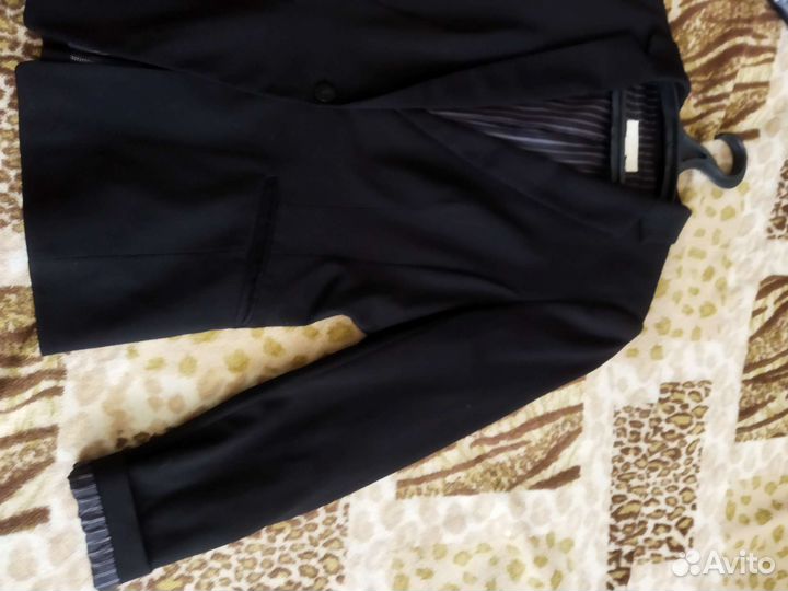 Пиджак женский H&M Норвегии