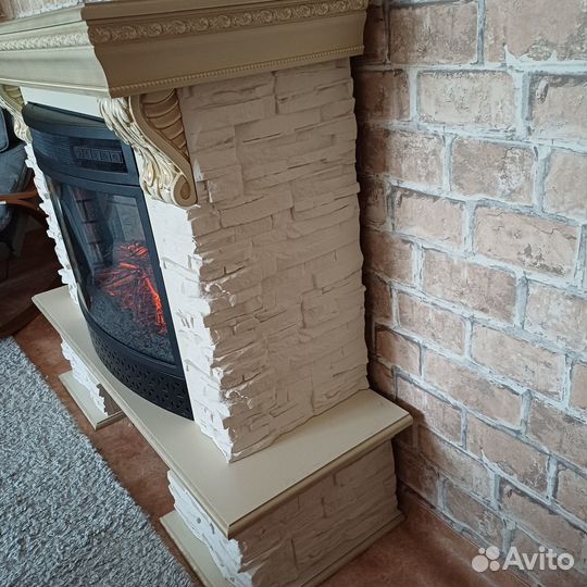 Электрокамин с эффектом пламени бу