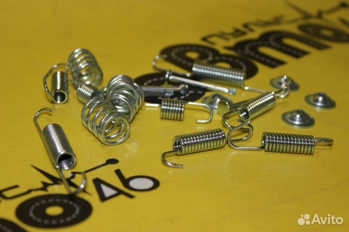 Комплект монтажный барабанных тормозных колодок