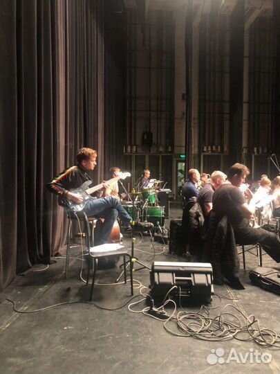 Гитарист на мероприятие