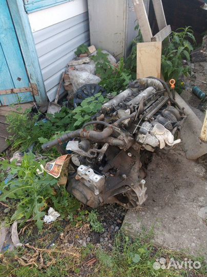 Двигатель с коробкой