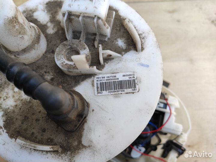 Насос топливный A16XER на Опель Astra J