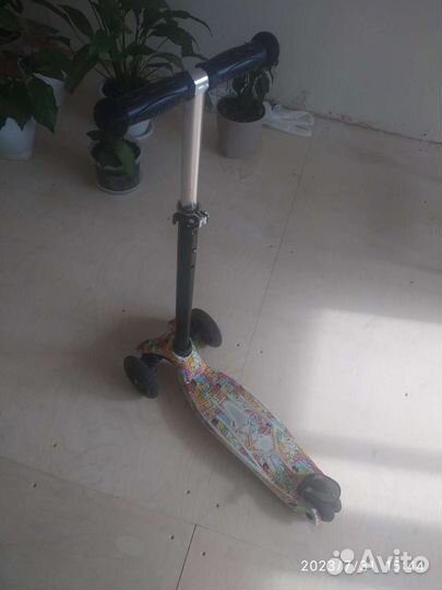 Самокат детский трехколесный